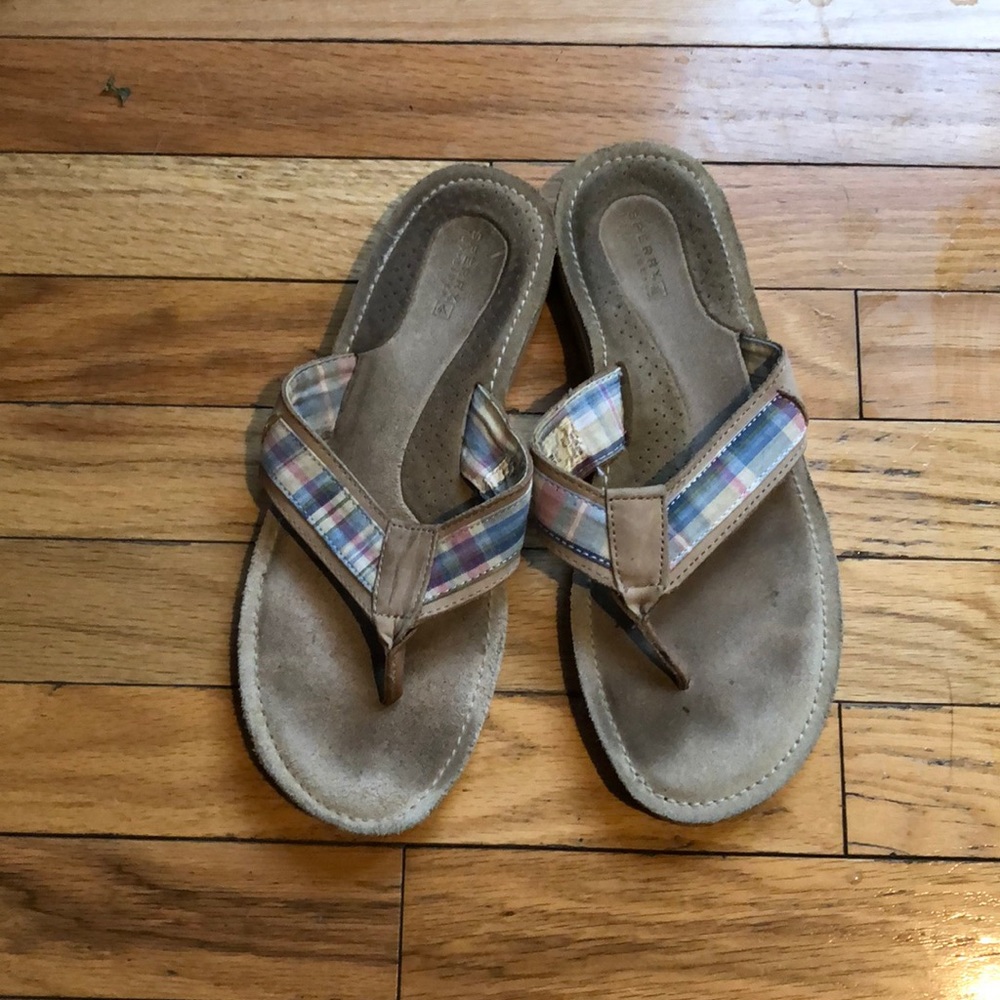 Sperry Topsider thong sandals